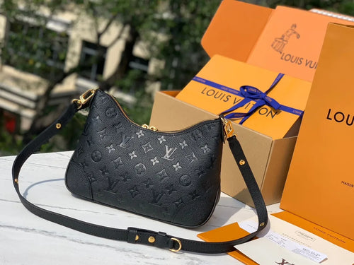Boulogne Leather Croissant Bag