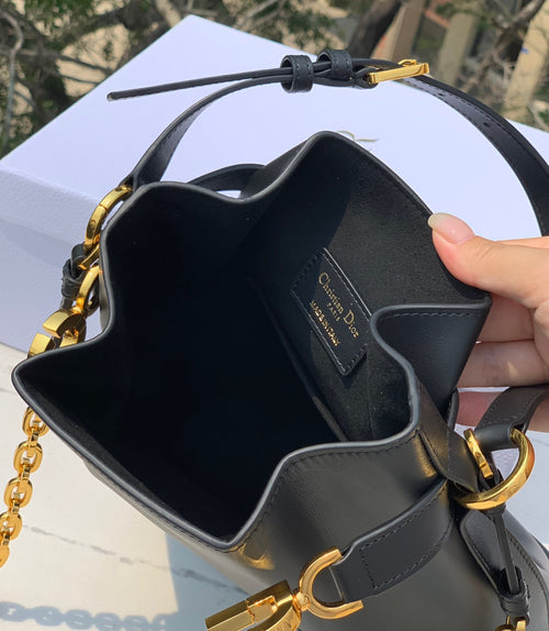 CEST All-Leather Bucket Bag