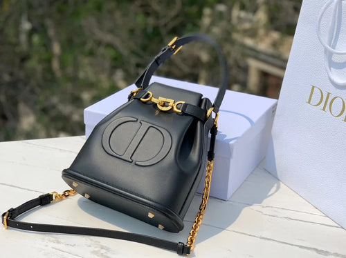 CEST All-Leather Bucket Bag