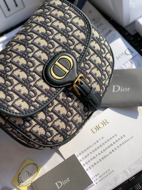 Classic Medium CD Handbag
