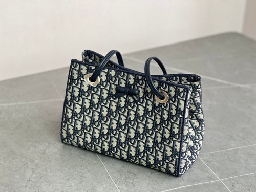 Classic Oblique Jacquard Fabric Handbag