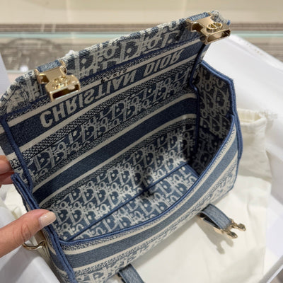 Classic Small Messenger Bag Handbag