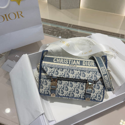 Classic Small Messenger Bag Handbag