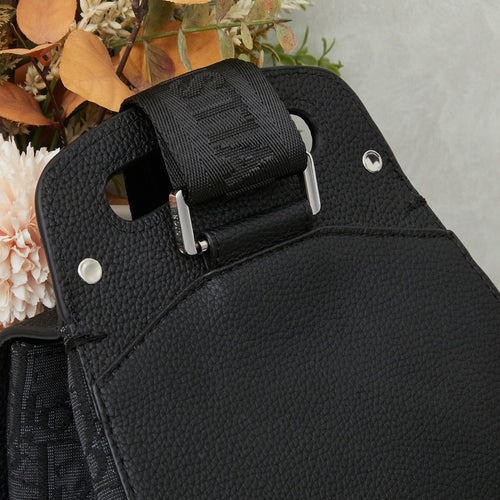 DR Saddle Backpack Classic Oblique Black