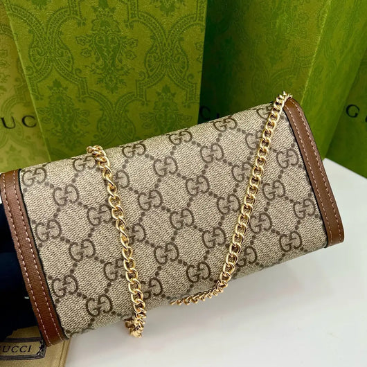 GG Saddle Buckle Crossbody Wallet on Chain
