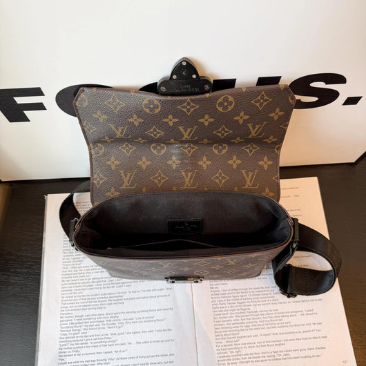 Vintage Style LV Crossbody Bag
