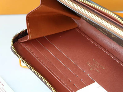 LV Monogram Wallet With Zipper