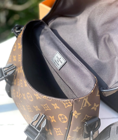 Trail Men’s Messenger Bag
