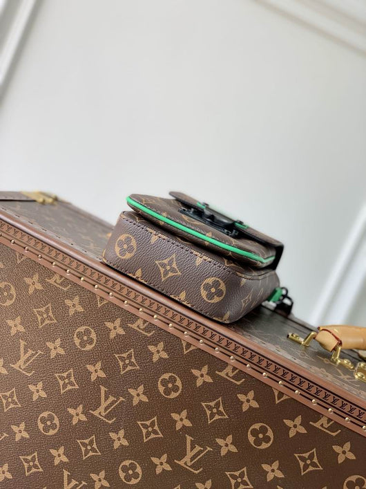 Fashion LV Utility Phone Bag Green Belt