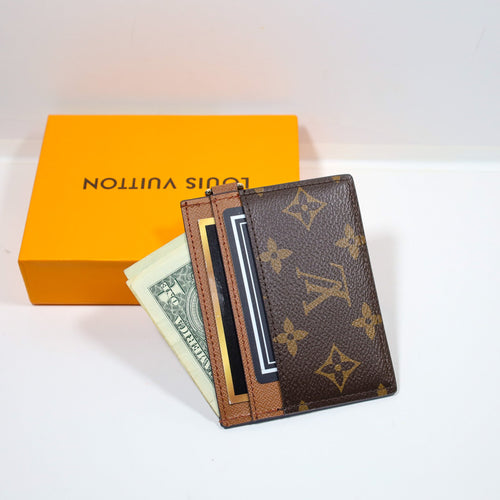 Louis Vuitton Women’s Card Holder Ornament Charm