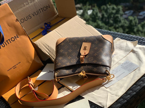 Odeon Croissant Bag