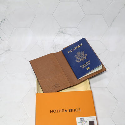 LV Passport Cover Monogram Canvas