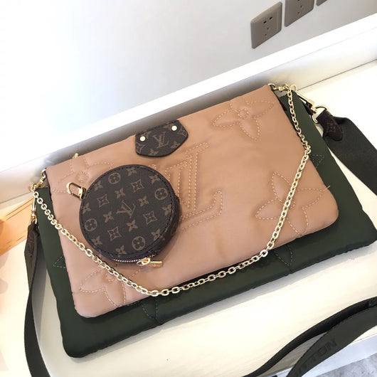 Maxi Multi Pochette Accessoires Handbag