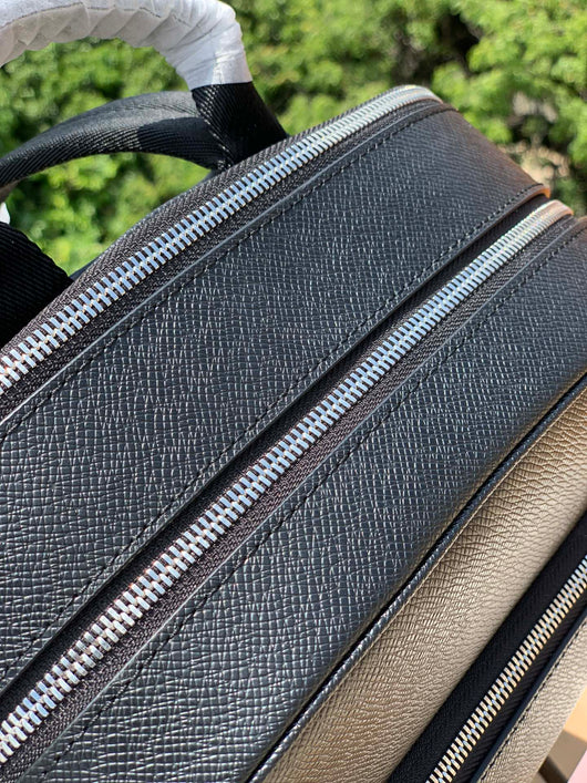 Men’s Backpack in Cross-Grain Calfskin