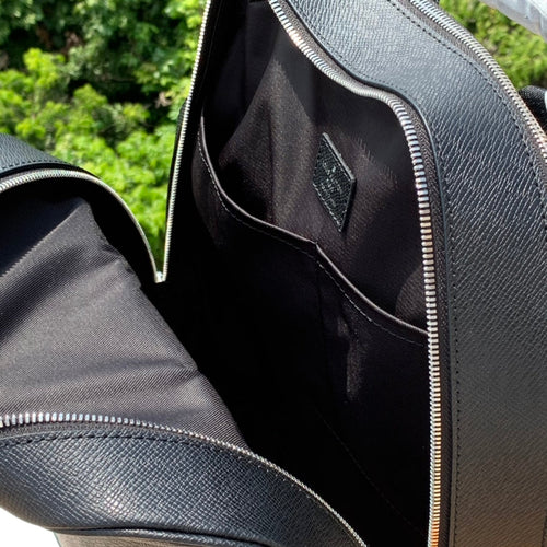 Men’s Backpack in Cross-Grain Calfskin