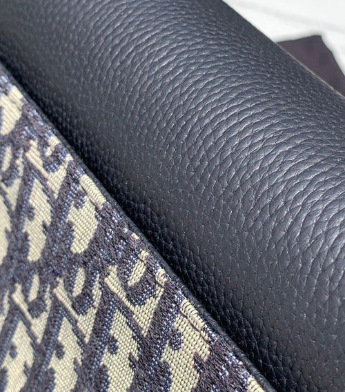 Saddle Messenger Bag
