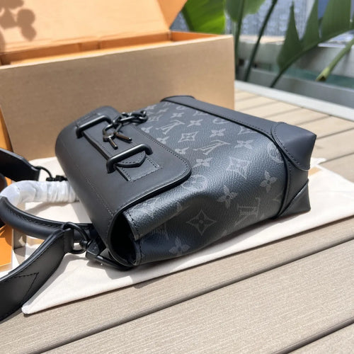 Small Steamer Handbag
