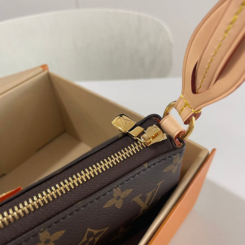 Tirette Monogram Shoulder Bag