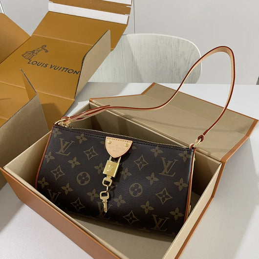 Tirette Monogram Shoulder Bag