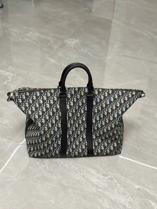 Weekender 40 Monogram Travel Bag