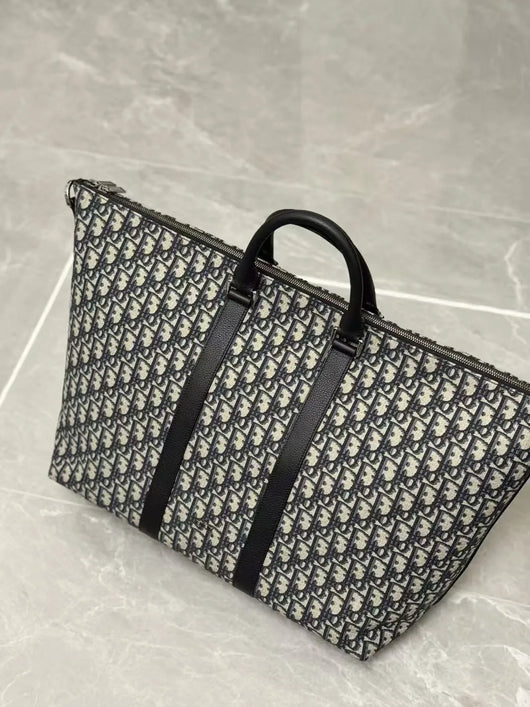 Weekender 40 Monogram Travel Bag