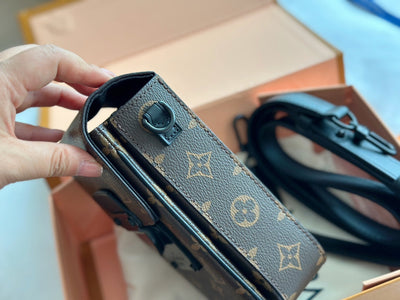 Fashion Crossbody Utility Phone Bag Black Hardware