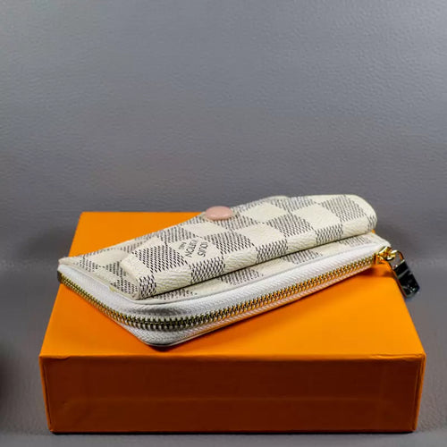 LV Card Holder Women White Checkered Style